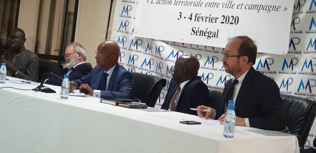 Dakar abrite un Colloque international sur « l&rsquo;action territoriale entre ville et campagne »